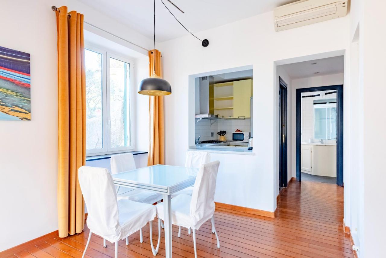Apartamento Joivy Modern Flat Next To The Sea Génova Exterior foto